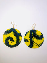Load image into Gallery viewer, Ankara print hoop earrings
